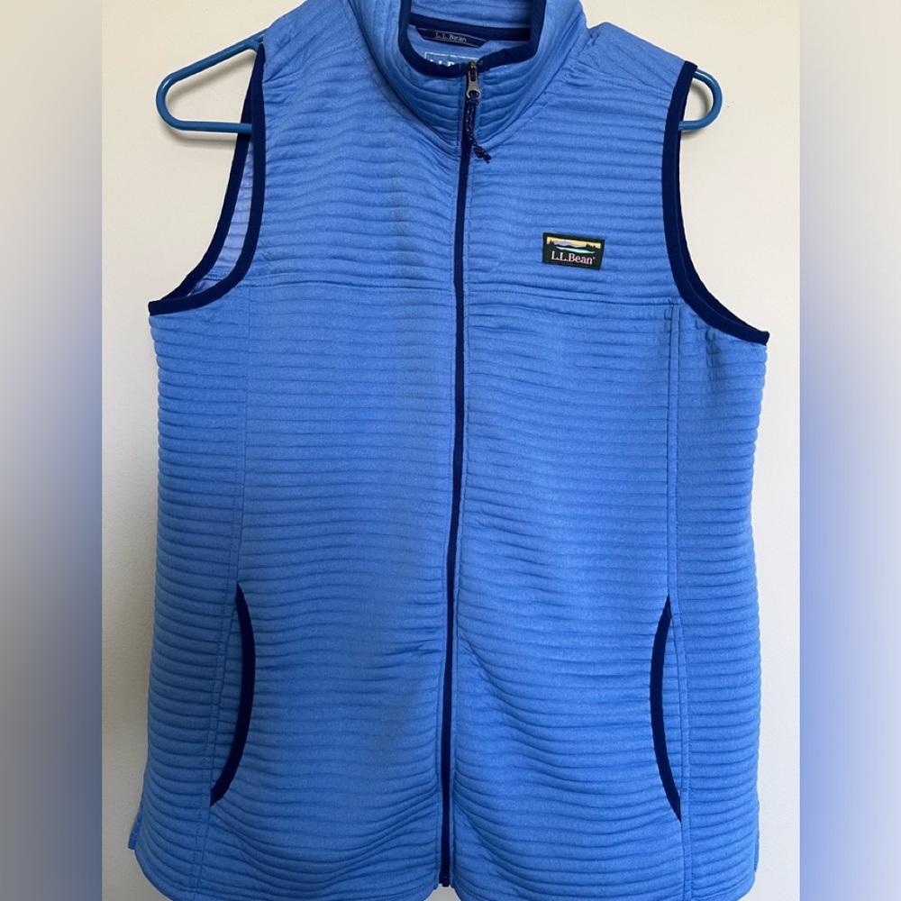 LL Bean Pre-Owned Womens Airlight Vest Blue Large EXCELLENT condition